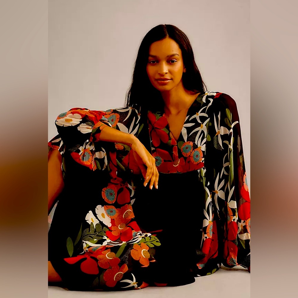 Long-Sleeve V-Neck Floral Maxi Dress
Farm RioRetail: $248